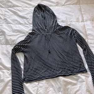 Hollister cropped sweatshirt